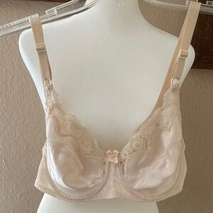 Hanes Cream Lace Bra